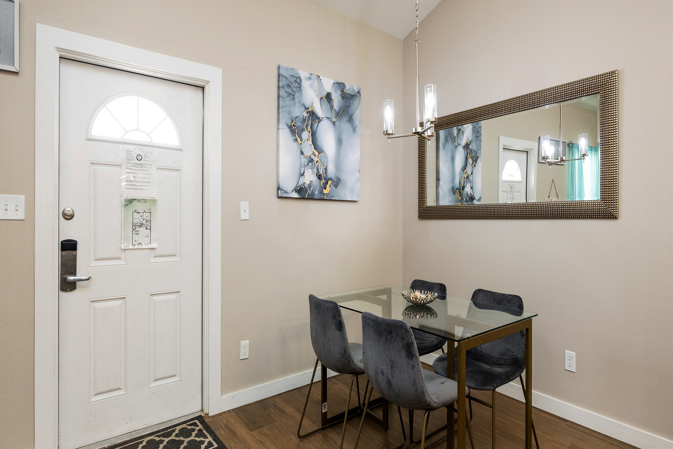 Dining area with seating for four 