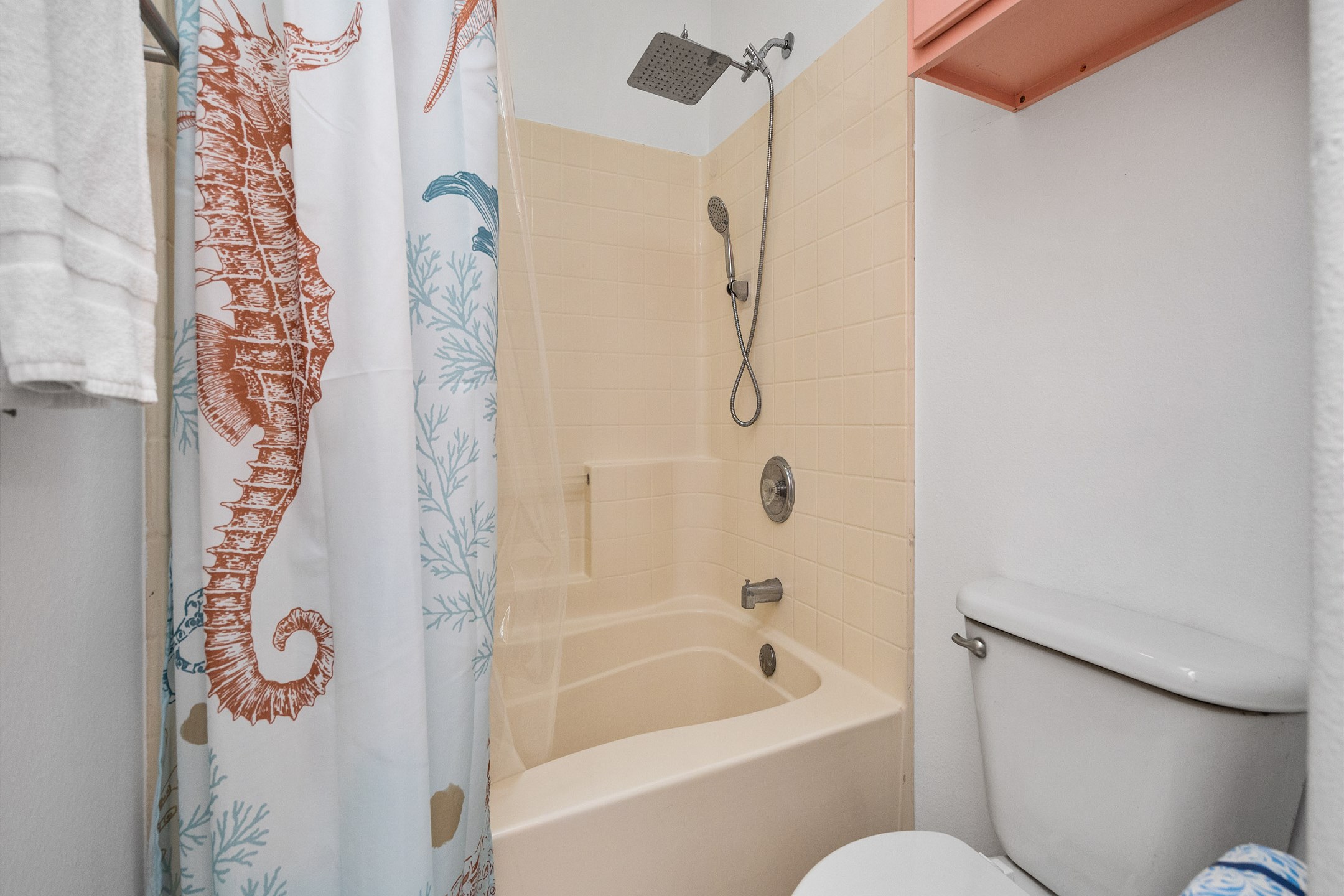 Second floor bathroom with tub/shower combo