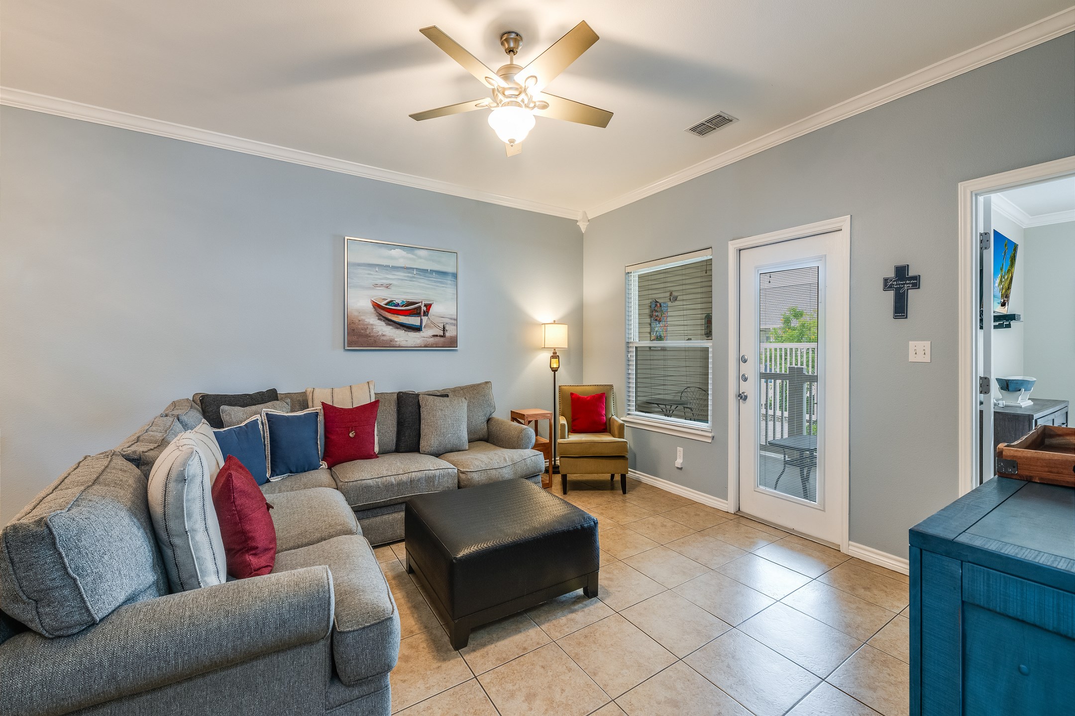 The ultimate chill spot for your crew. Gather round and watch some TV after dinner.
