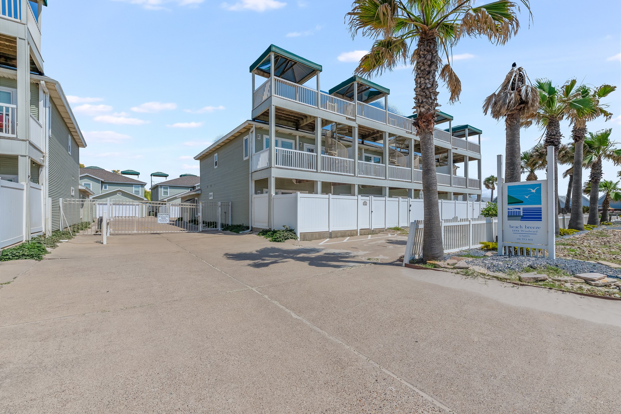 Welcome to Beach Breeze on Windward Drive 