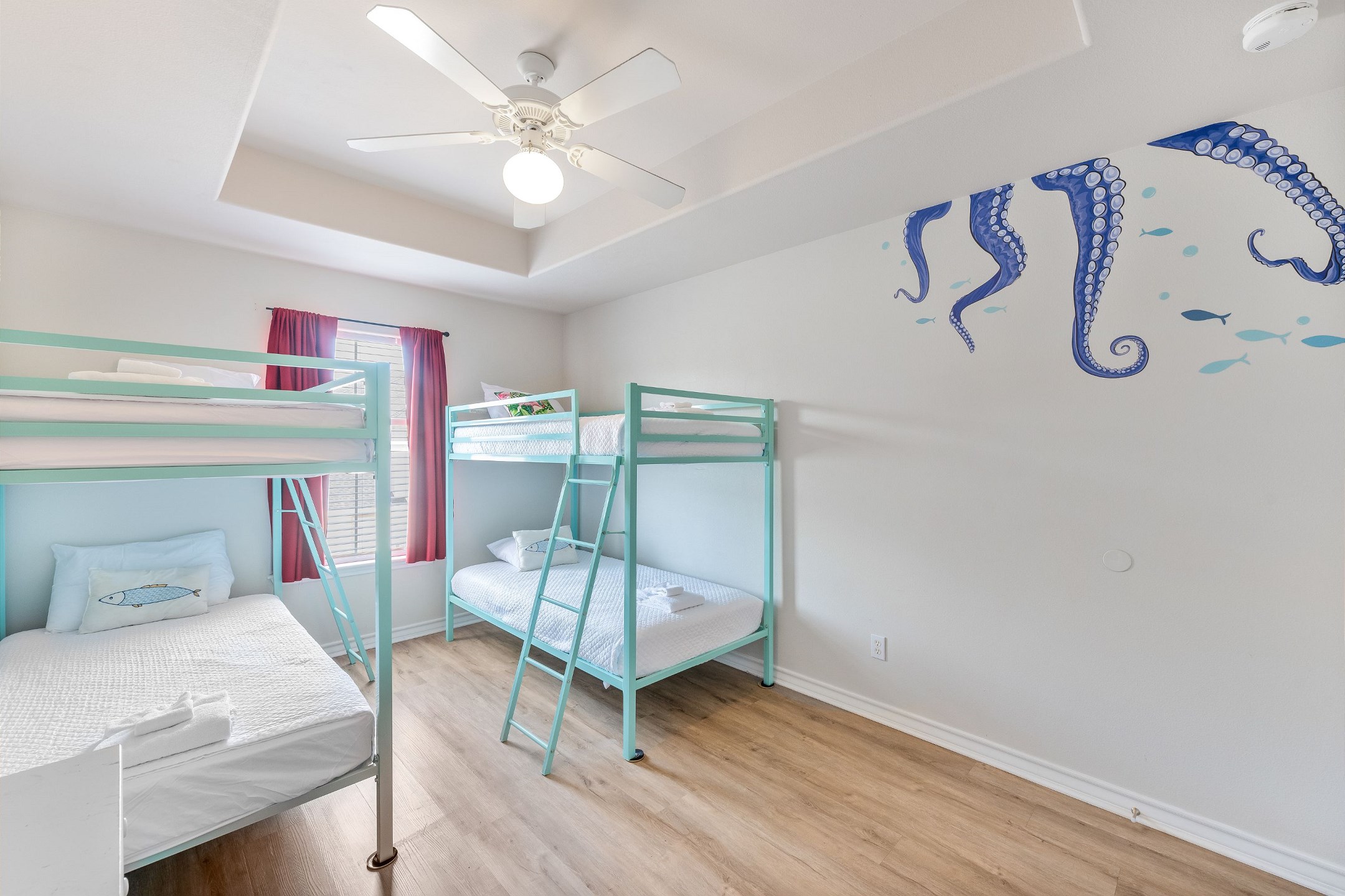 Third bedroom with two sets of twin size bunk beds 