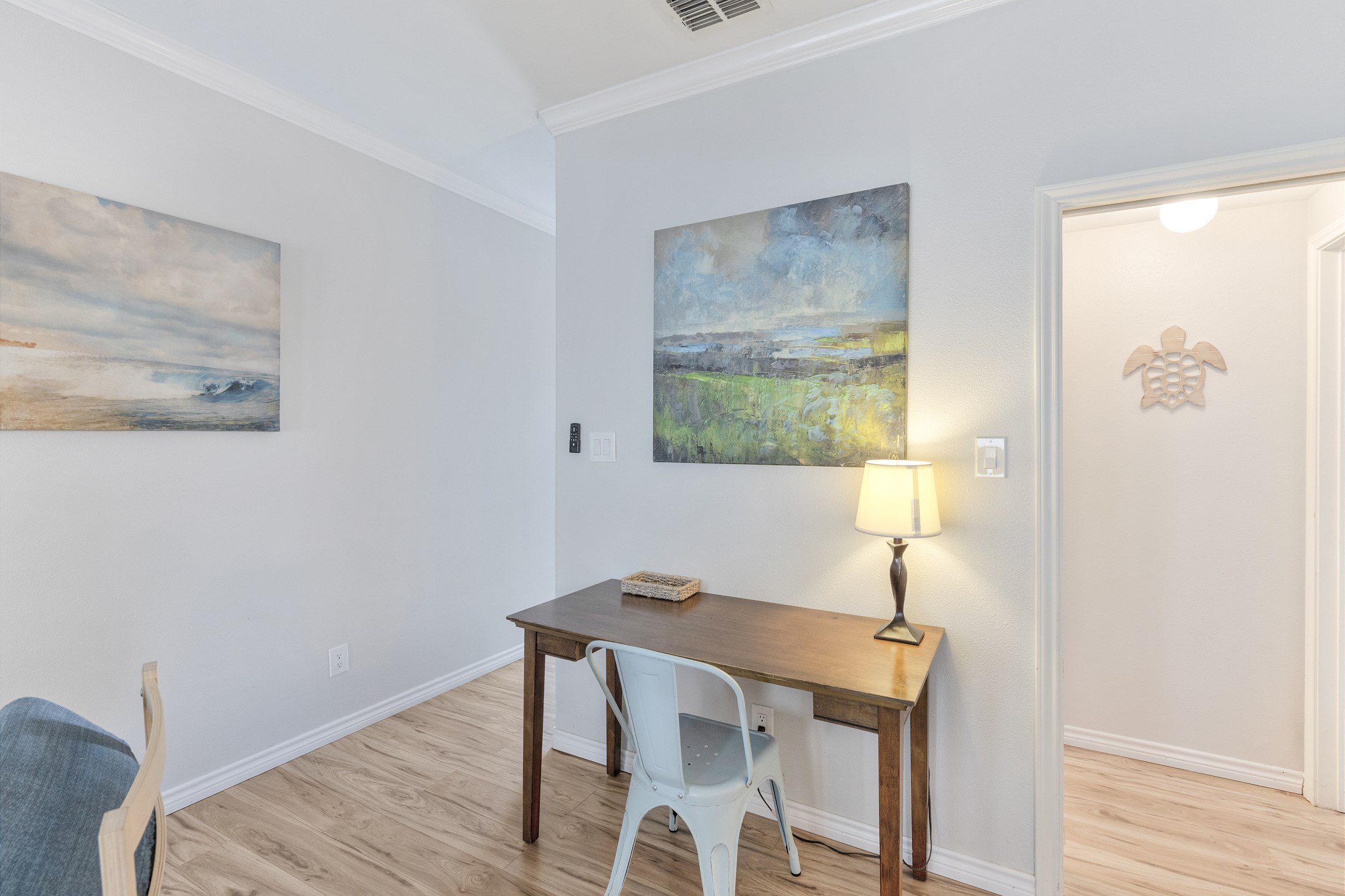 Workstation for easy convenience 