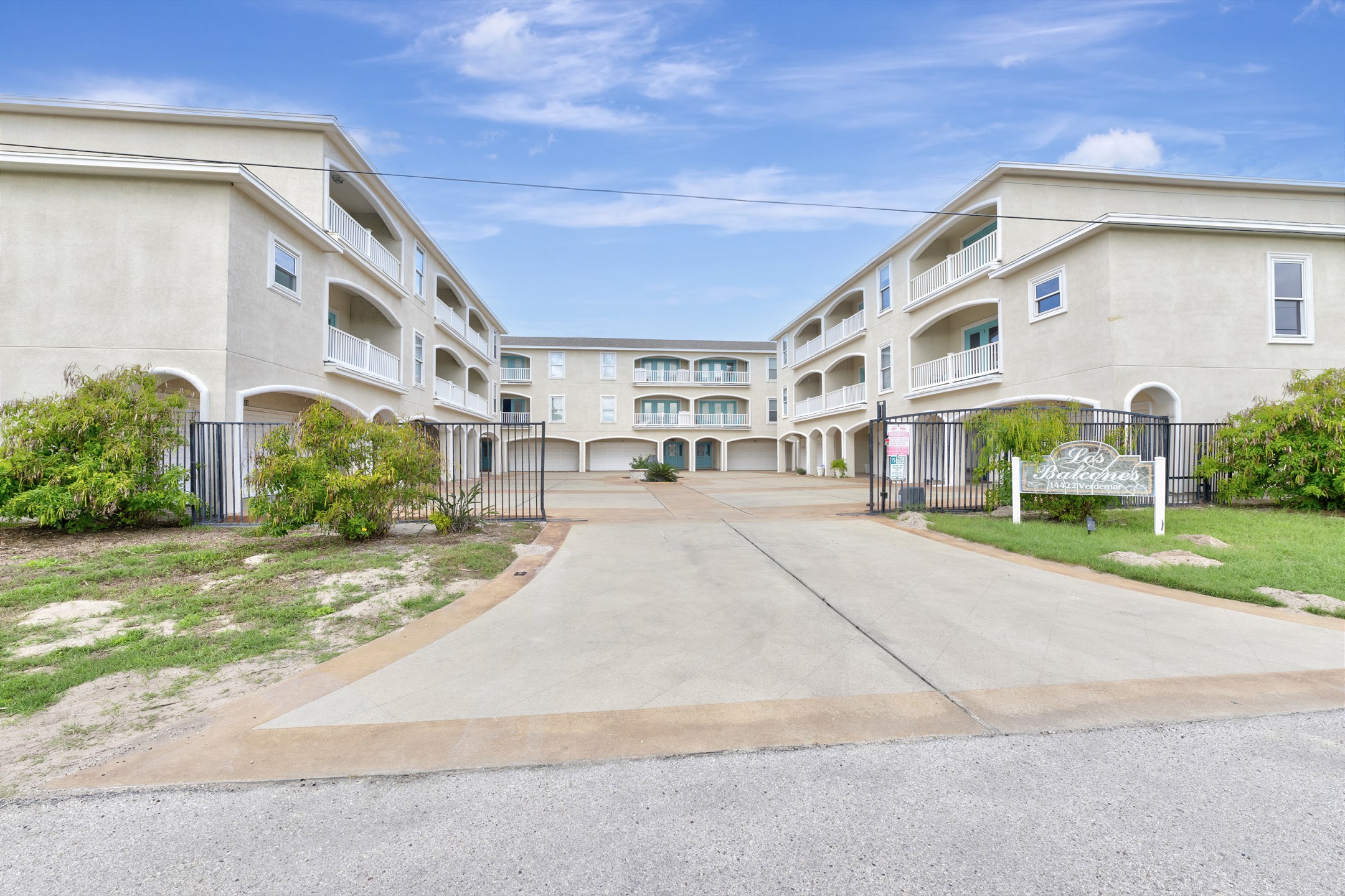 Welcome to Los Balcones complex - 6 minute drive to beach 