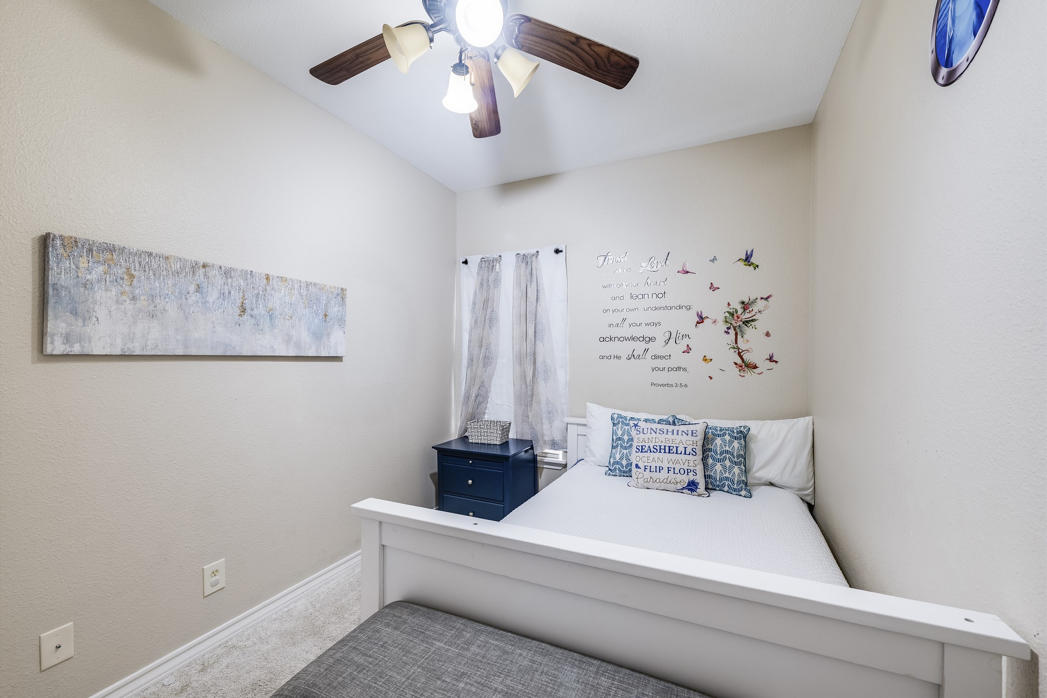 Third bedroom on the third floor with queen size bed