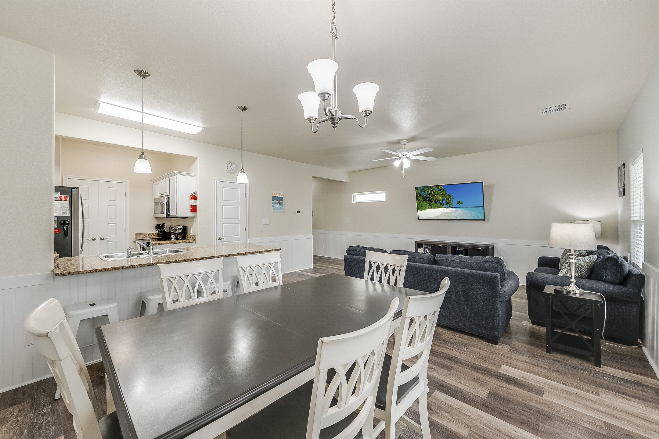 Family dining area with seating for the whole group to enjoy meals together