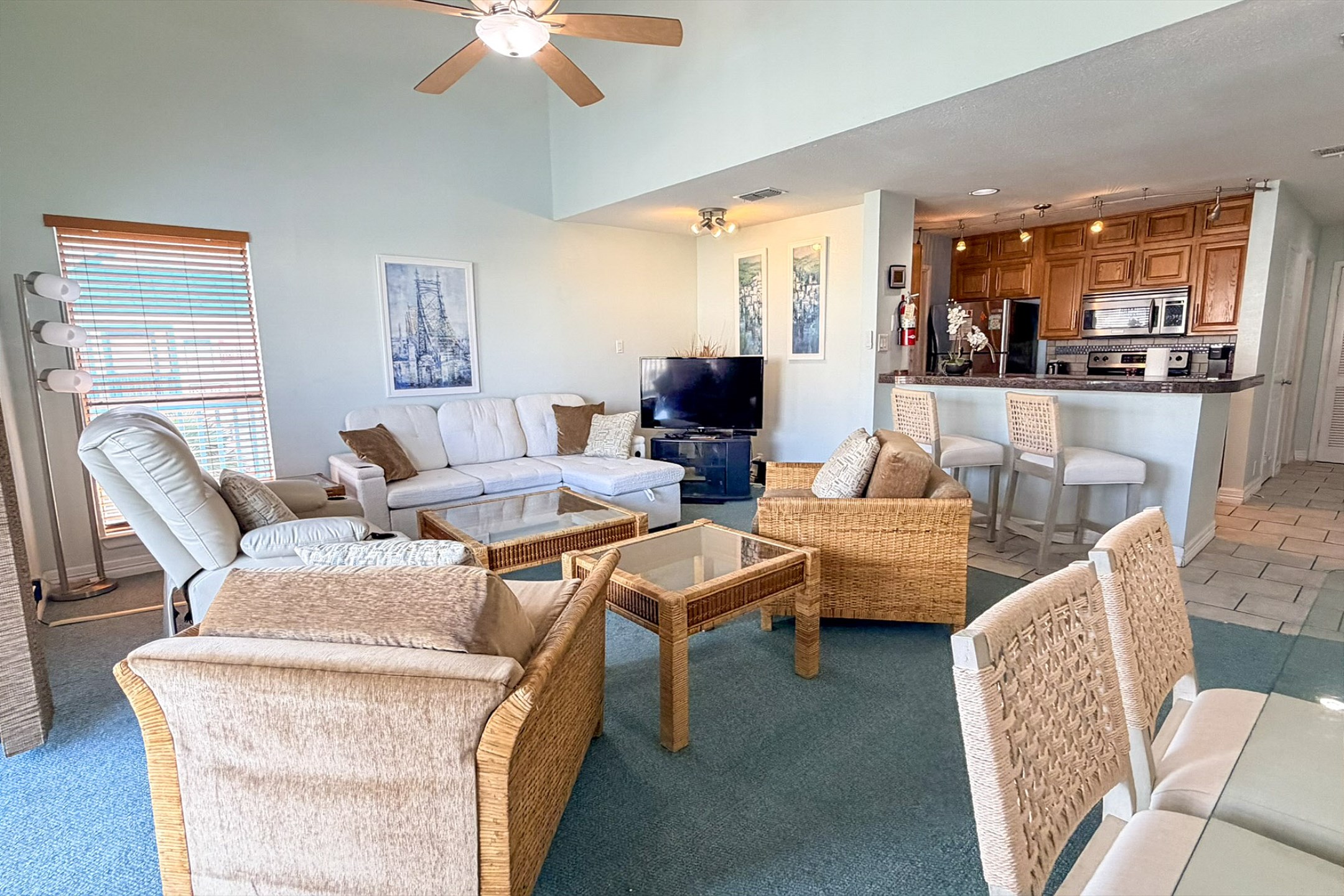 Great Waterfront Escape CSPN209 2