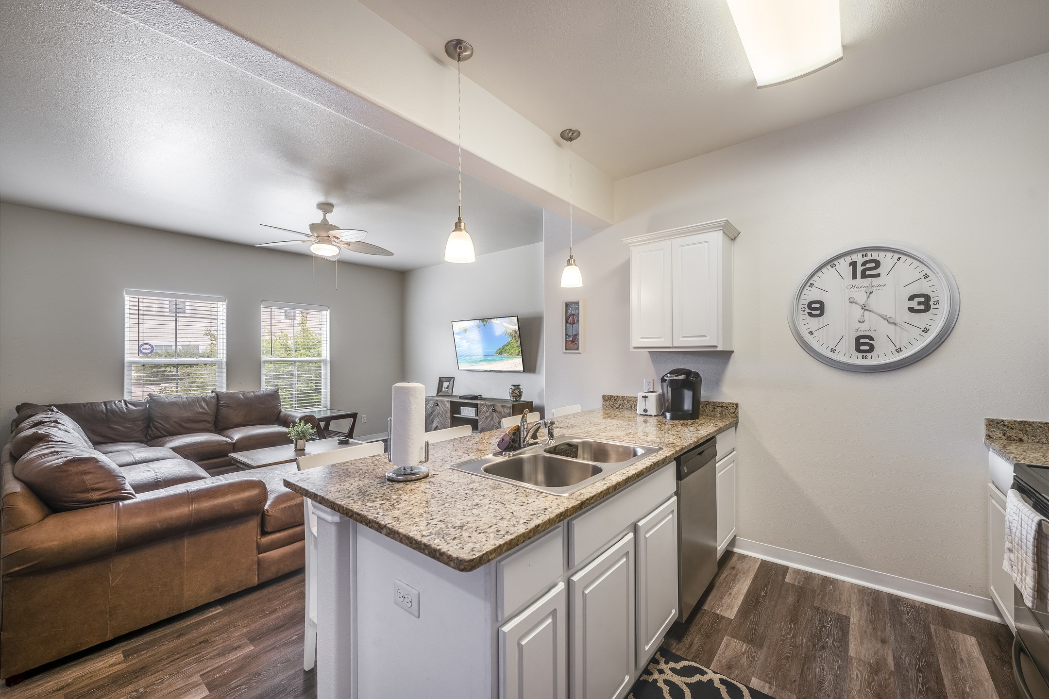 Bright and open kitchen, dining and living areas 