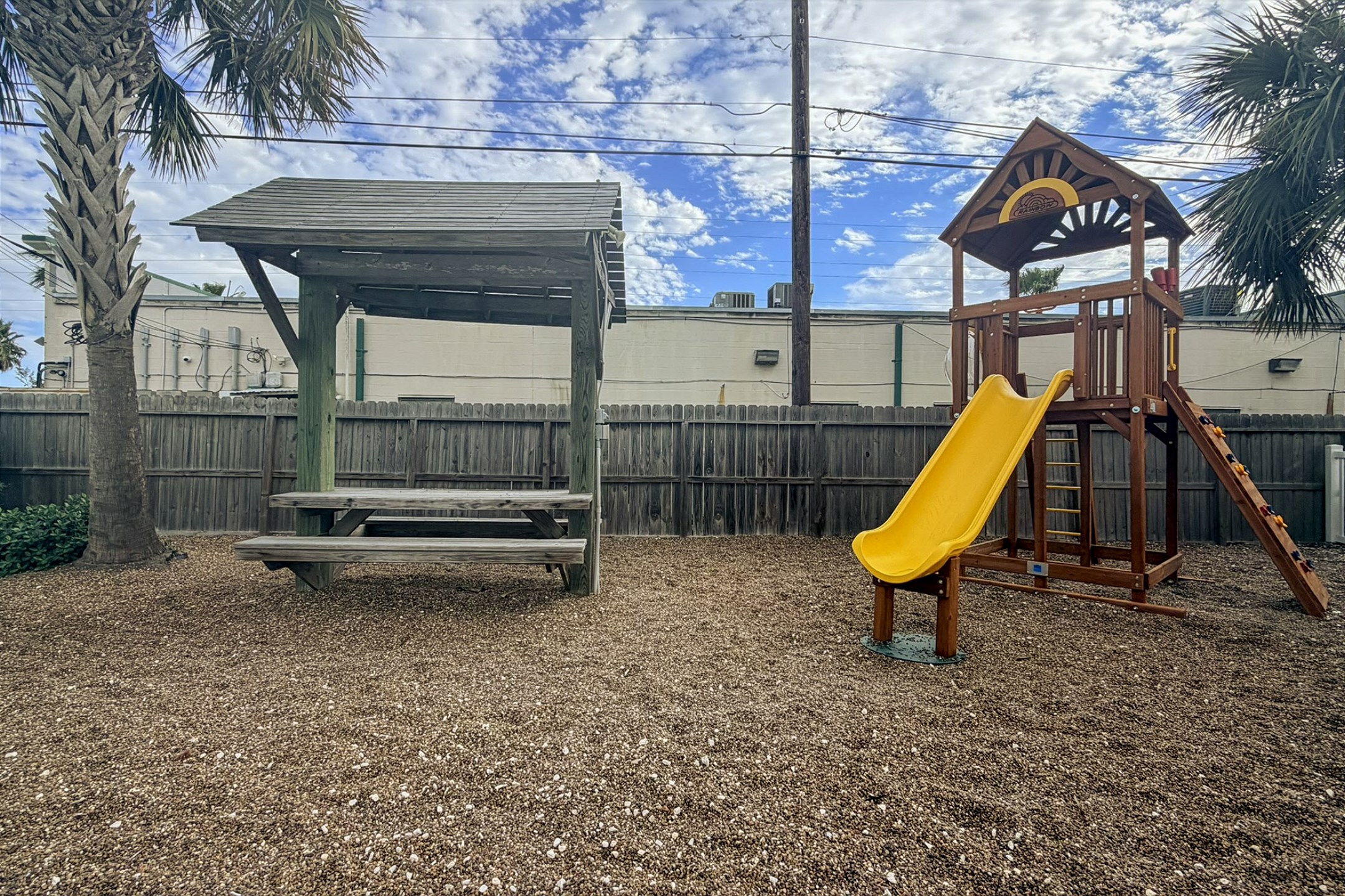 New playground for the kiddos to enjoy at Nemo Cay