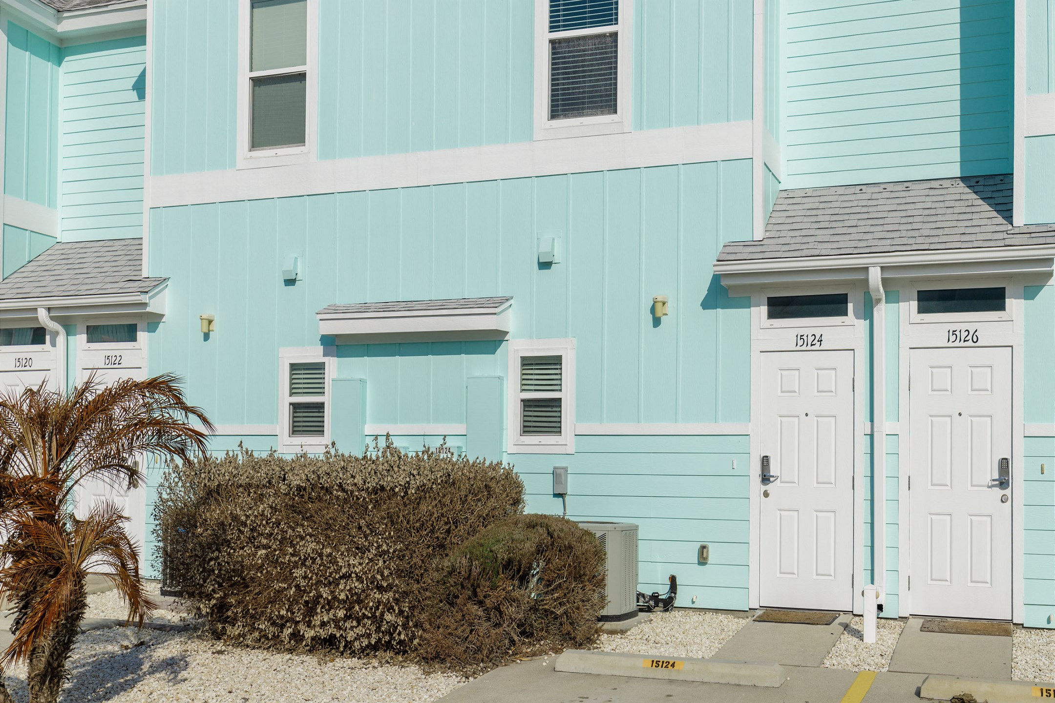 Front entrance to townhome 