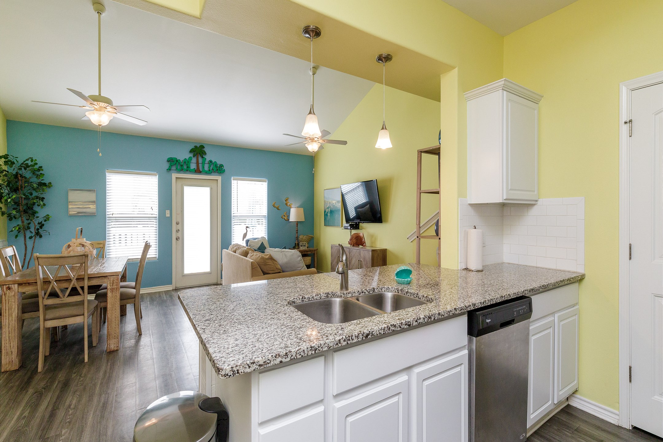 This kitchen is designed for delightful meal preparation during your getaway