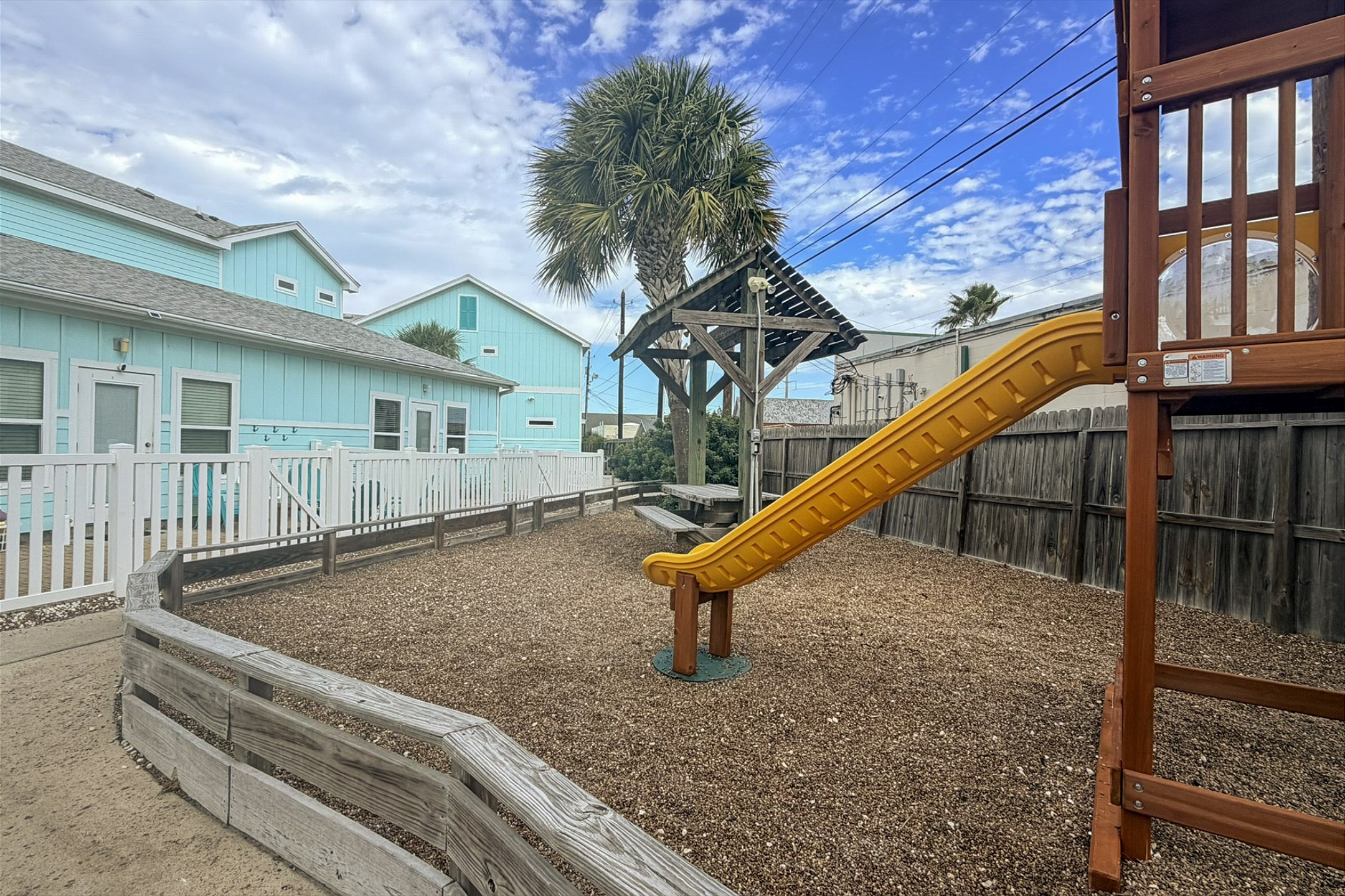 New playground for the kiddos to enjoy at Nemo Cay
