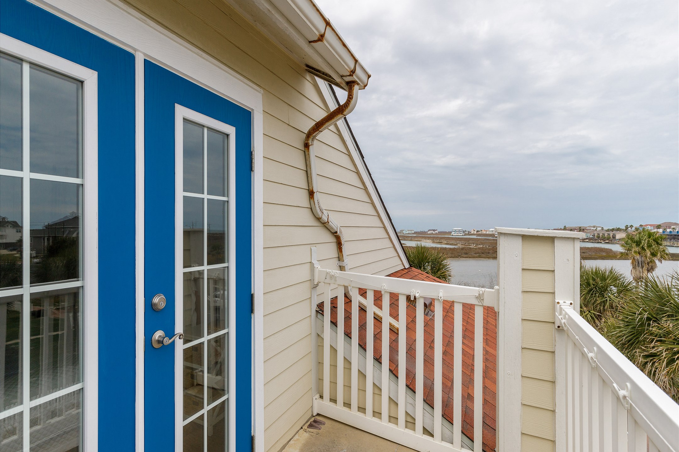 Private balcony to spend time on 