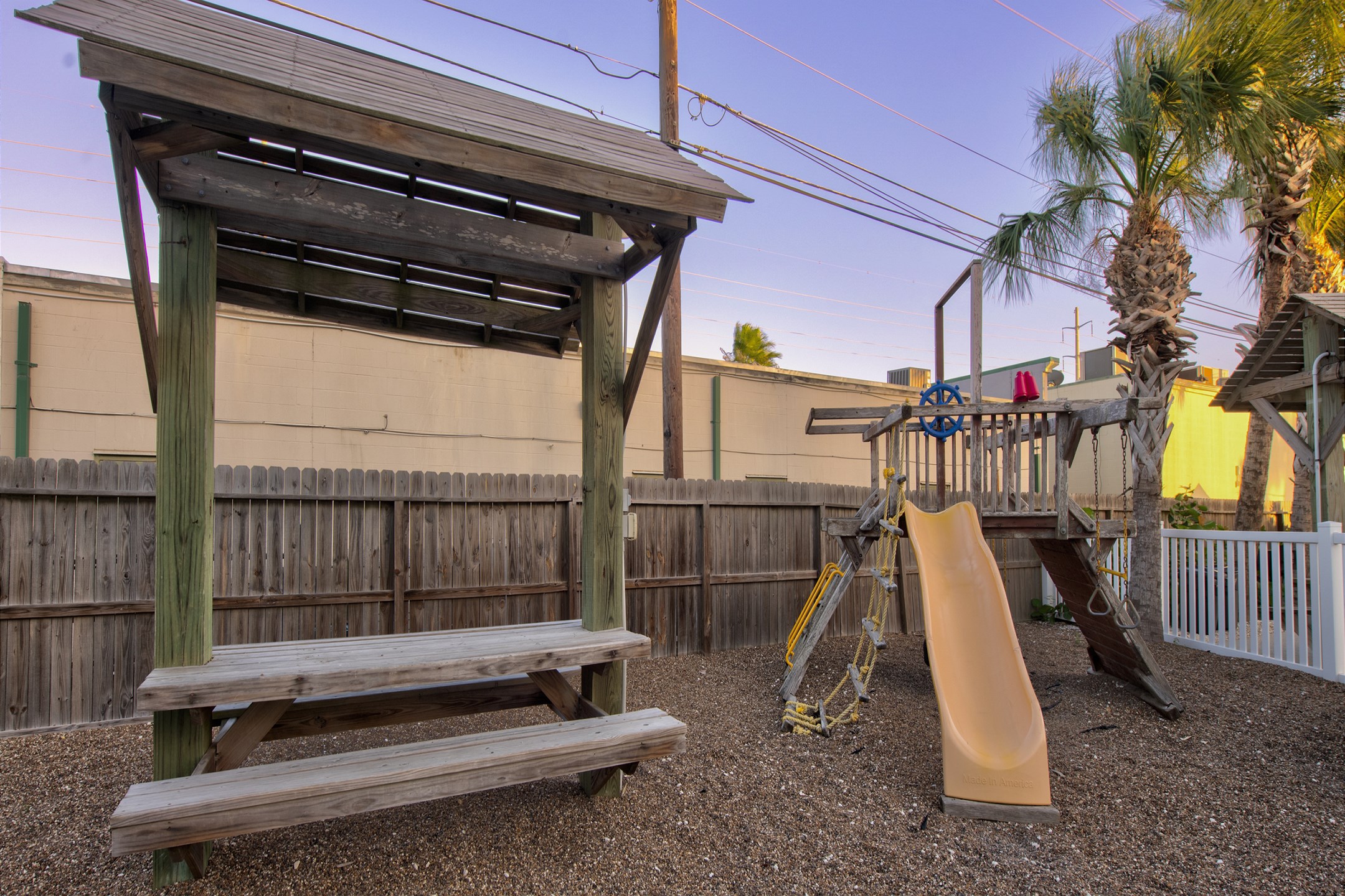 Nemo Cay Playground and picnic table