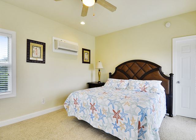 King Master Suite - Mid Level Guest House