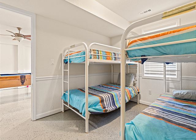 Double Bunk Beds Bedroom - Ground Level