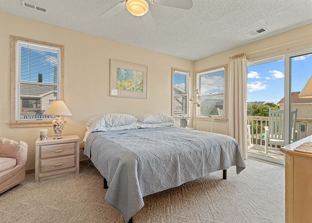 King Master Suite - Top Level