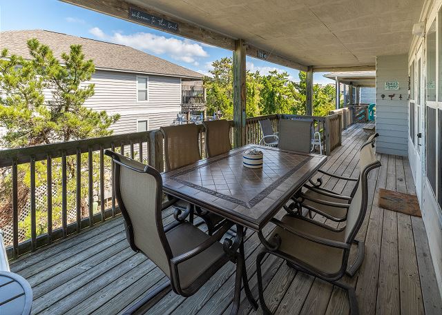 Outdoor Dining Table - Top Level