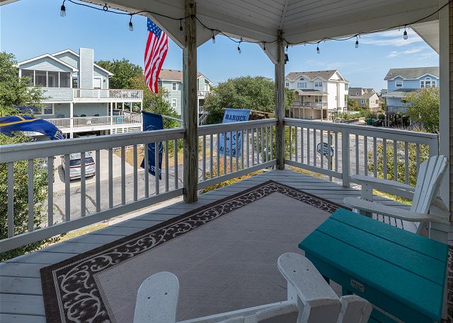 Front Covered Deck - Top Level