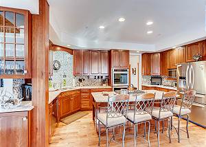Kitchen bar seats