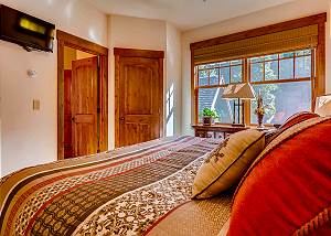 North Star Peak King Suite