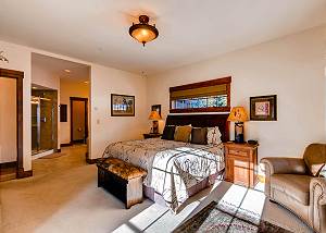 Quandary Peak Master Suite