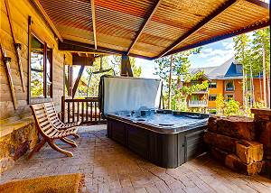 Private hot tub