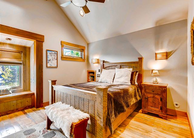Prospector Queen Suite