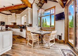 Breakfast nook