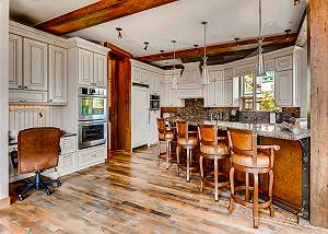 Kitchen bar seating