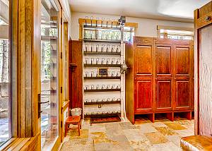 Lower ski locker room