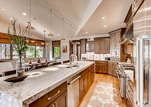 Perfect spacious kitchen