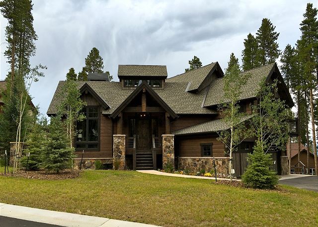 Front exterior view