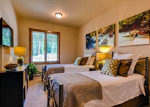 Mount Guyot Room