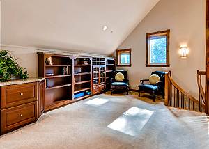 Crystal Peak Master Loft