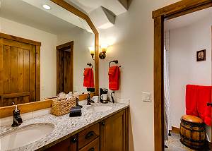 Danube Mini Master Ensuite Bath