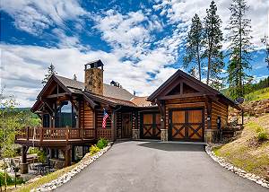 Bavarian Mountain Haus Exterior View