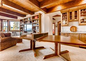 Ping pong table