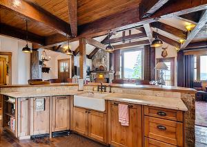 Gourmet Kitchen