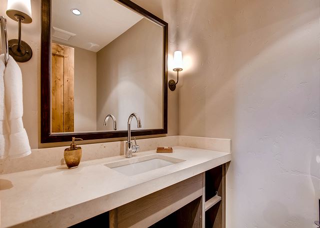 Main Level Powder Bath