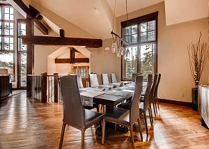 Snowy Point Chalet