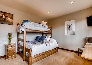 Bighorn Bunk Bedroom