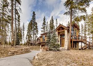 Snowy Point Chalet