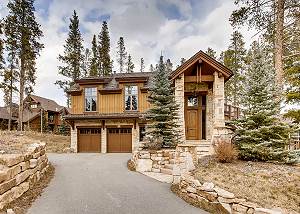 Snowy Point Chalet