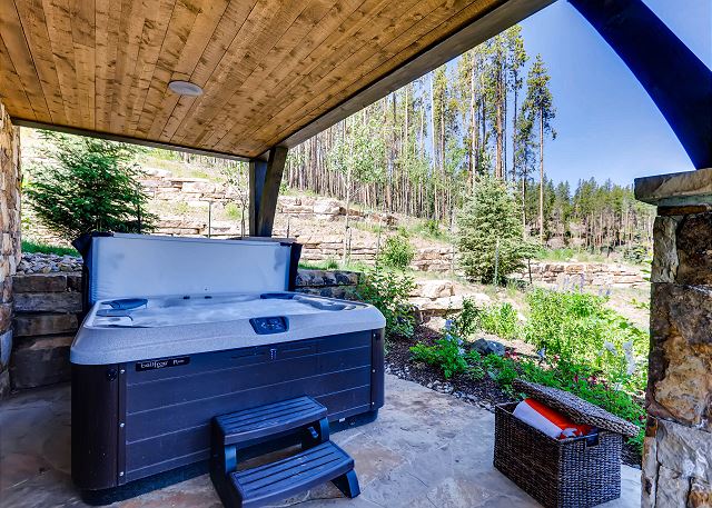 Private Hot tub