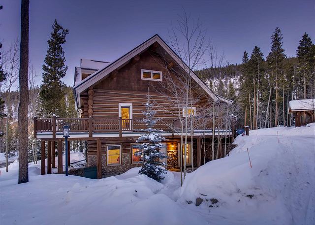 Twin Eagles Lodge