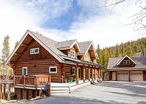 Twin Eagles Lodge