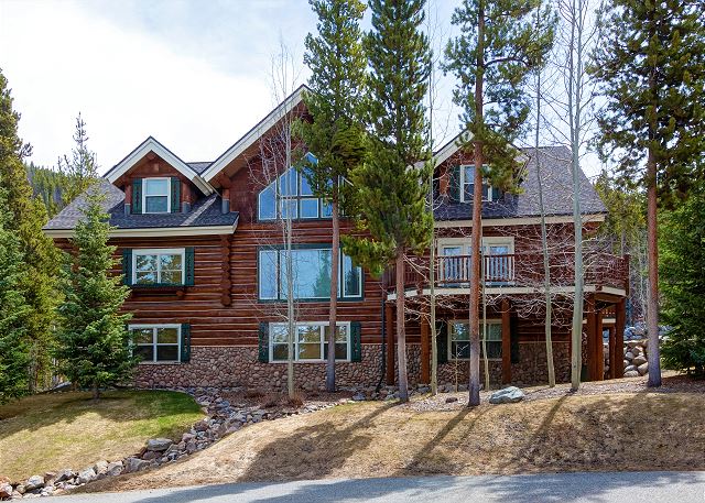 Twin Eagles Lodge