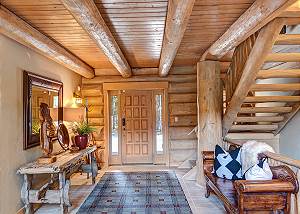 Twin Eagles Lodge