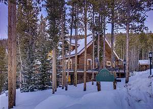 Twin Eagles Lodge