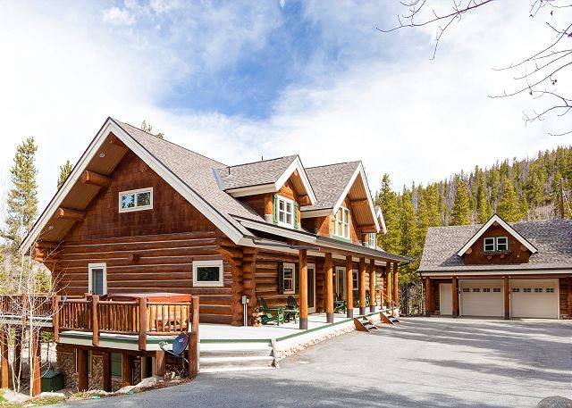 Twin Eagles Lodge